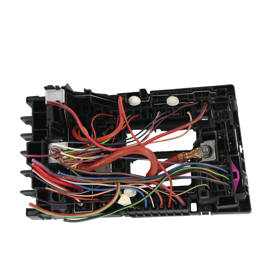 Skoda Octavia 5E Engine Compartment Fuse Box Relay Control Unit - SKU 5Q0937125B-1 - Part number 5Q0937125B