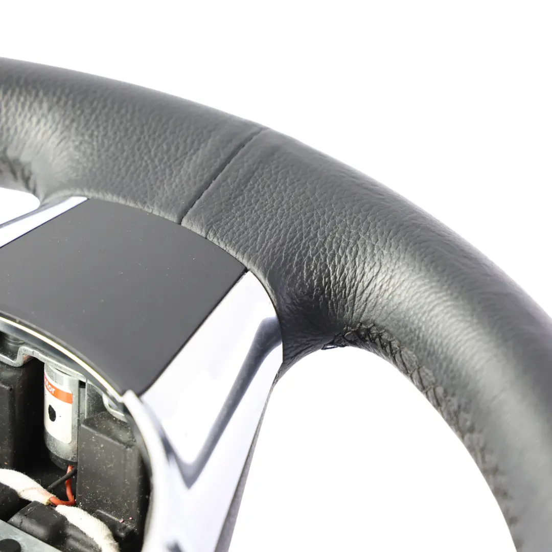 Negro Cuero Sport Paddle Shift Lane Assistant para BMW E60 LCI Volante con número de pieza 6774124 BMW E60 LCI Volante Negro Cuero Sport Paddle Shift Lane Assistant - SKU 6774124-1 - Número de pieza 6774124