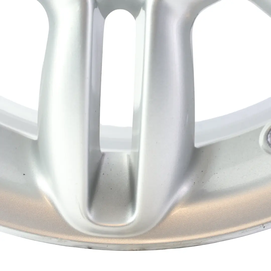 Felga Aluminiowa 16" 6,5J 6-Ramienna 119 do Mini Cooper One R55 R56 R57 R58 o numerze 6791940 Mini Cooper One R55 R56 R57 R58 Felga Aluminiowa 16" 6,5J 6-Ramienna 119 - SKU 6791940-4 - Numer Części 6791940