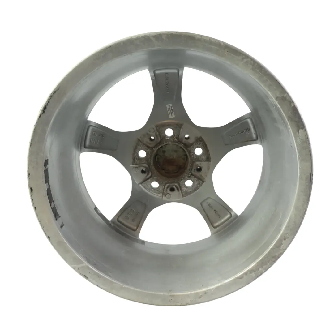 Cerchio in lega argento 17" razze stellari 371 7J ET:47 per BMW E81 E82 E87 con numero di parte 6795561 BMW E81 E82 E87 Cerchio in lega argento 17" razze stellari 371 7J ET:47 - SKU 6795561-2 - Numero di parte 6795561