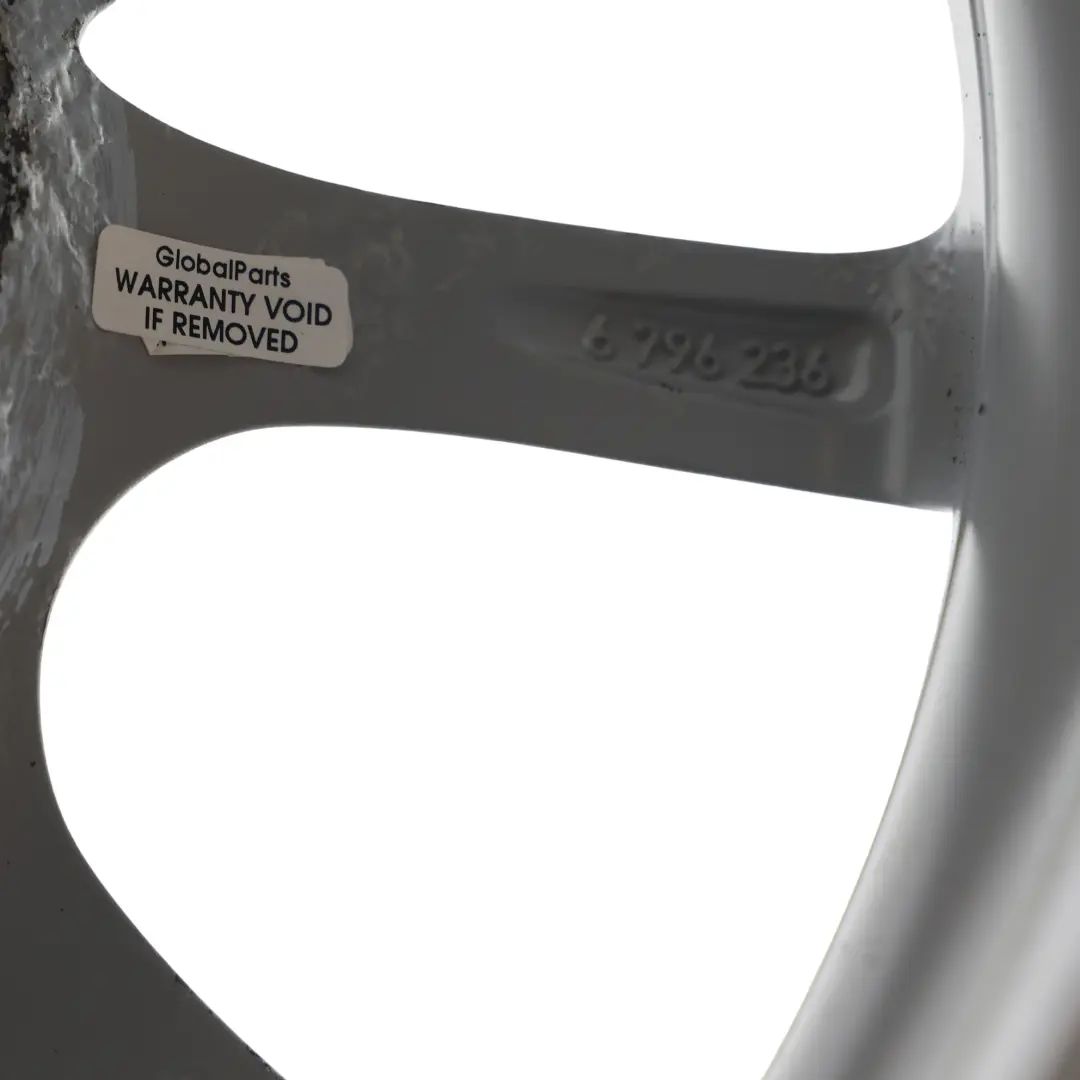 BMW F30 F31 F36 Silberne Leicht Metall Felge 16" 7J ET:31 V-Speiche 390 - SKU 6796236-1 - Teilenummer 6796236