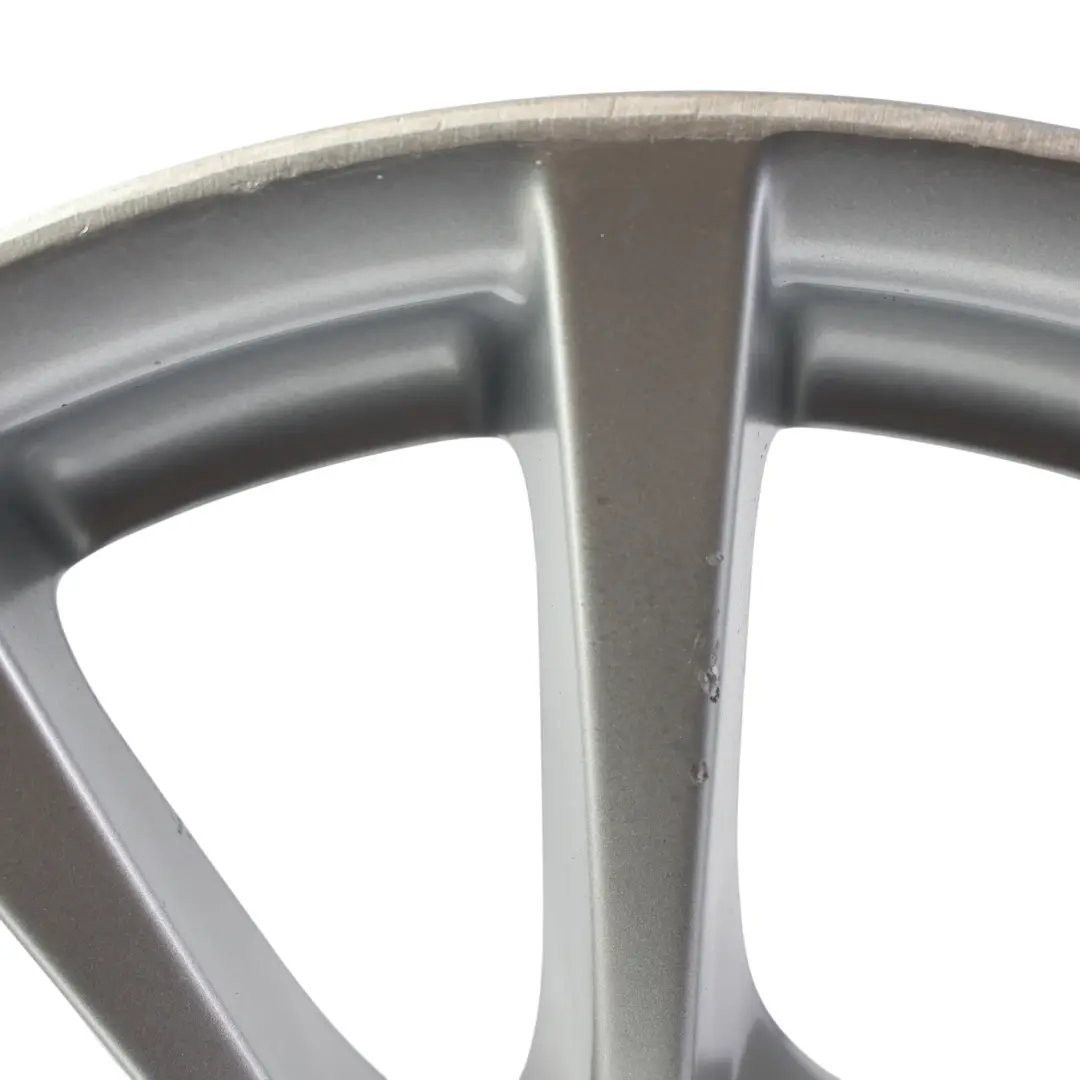 Silberne Leicht Metall Felge 16" 7J ET:31 V-Speiche 390 für BMW F30 F31 F36 mit Teilenummer 6796236 BMW F30 F31 F36 Silberne Leicht Metall Felge 16" 7J ET:31 V-Speiche 390 - SKU 6796236-1 - Teilenummer 6796236