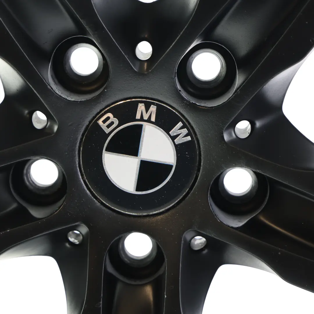 Jante alliage noire 17" Star Spoke 379 ET:43 7,5J pour BMW F20 F21 à propos du numéro de pièce 6850151 BMW F20 F21 Jante alliage noire 17" Star Spoke 379 ET:43 7,5J - SKU 6850151-7 - Numéro de pièce 6850151