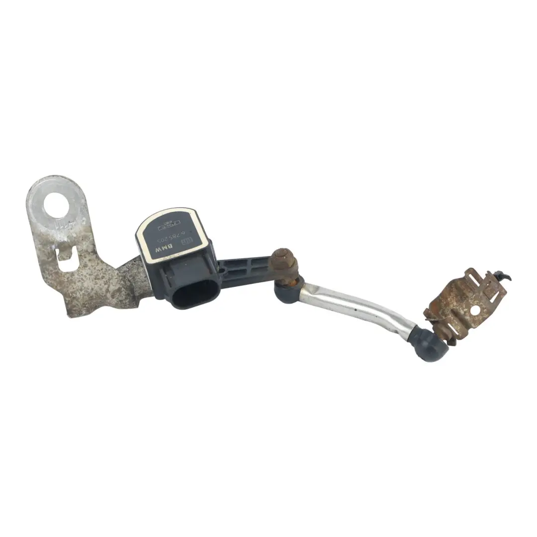 Headlight Level Sensor Bracket Right O/S to BMW E81 E82 E84 E87 E87 LCI E88 with Part number 6853753 BMW E81 E82 E84 E87 E87 LCI E88 Headlight Level Sensor Bracket Right O/S - SKU 6853753 - Part number 6853753