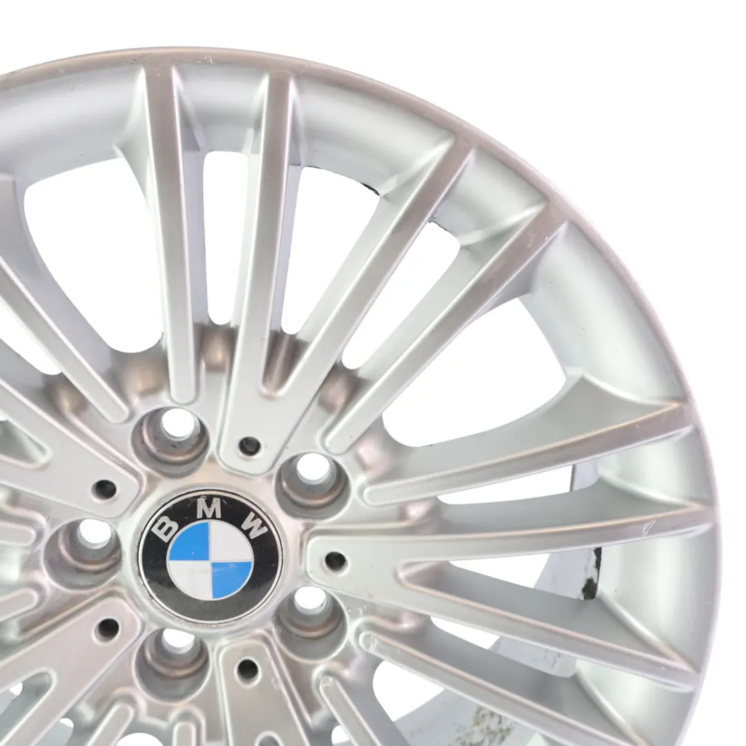 Cerchio Lega Argento Multi-Spoke 17" 8J ET:30 5x120 per BMW F10 LCI con numero di parte 6857671 BMW F10 LCI Cerchio Lega Argento Multi-Spoke 17" 8J ET:30 5x120 - SKU 6857671-1 - Numero di parte 6857671