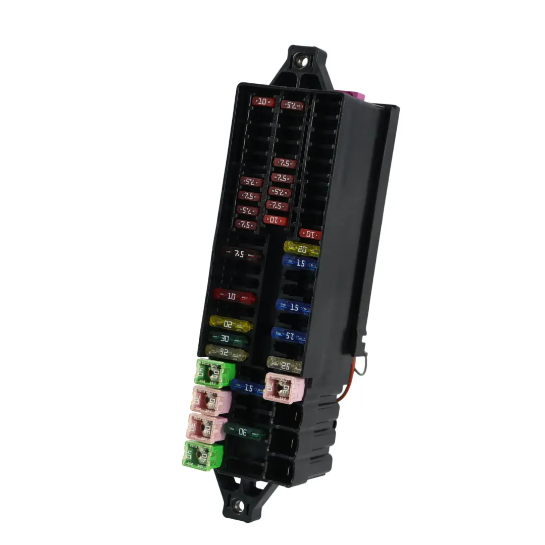 MK3 Polo MK5 Boîtier Fusibles Relais Module pour Skoda Fabia à propos du numéro de pièce 6C0937615A Skoda Fabia MK3 Polo MK5 Boîtier Fusibles Relais Module - SKU 6C0937615A - Numéro de pièce 6C0937615A
