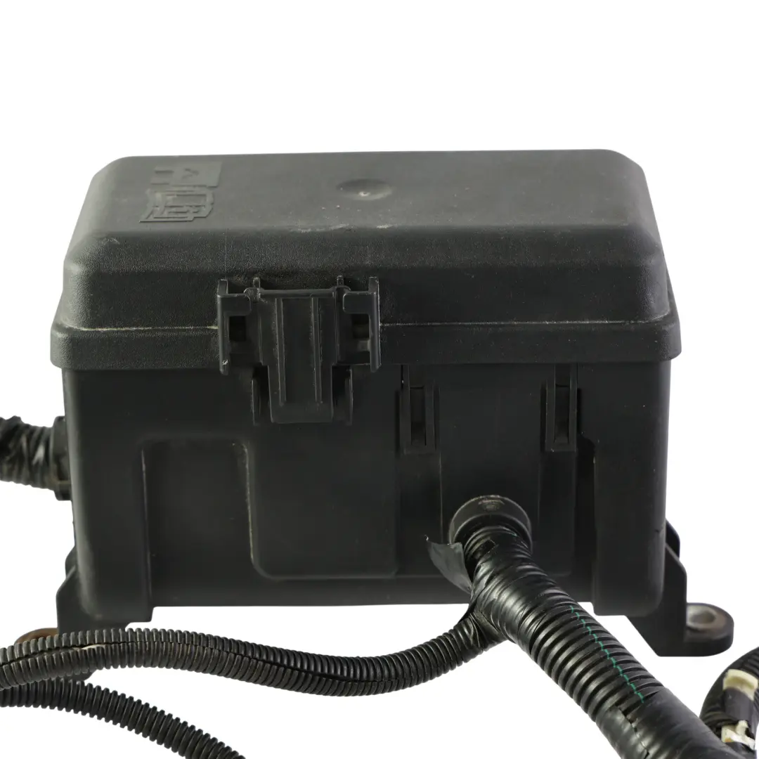 Skrzynka Bezpieczników 2.2 TDCi DRFB do Ford Transit Mk7 o numerze 6C1T-14A067-AB Ford Transit Mk7 Skrzynka Bezpieczników 2.2 TDCi DRFB - SKU 6C1T-14A067-AB - Numer Części 6C1T-14A067-AB