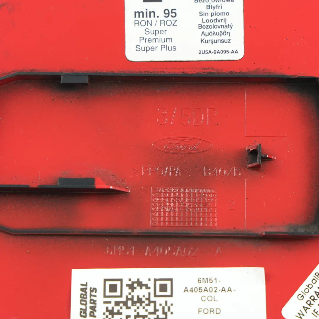 Ford Focus Mk2 Klapka Wlewu Paliwa Czerwony Colorado P1 - SKU 6M51-A405A02-AA-COL - Numer Części 6M51-A405A02-AA