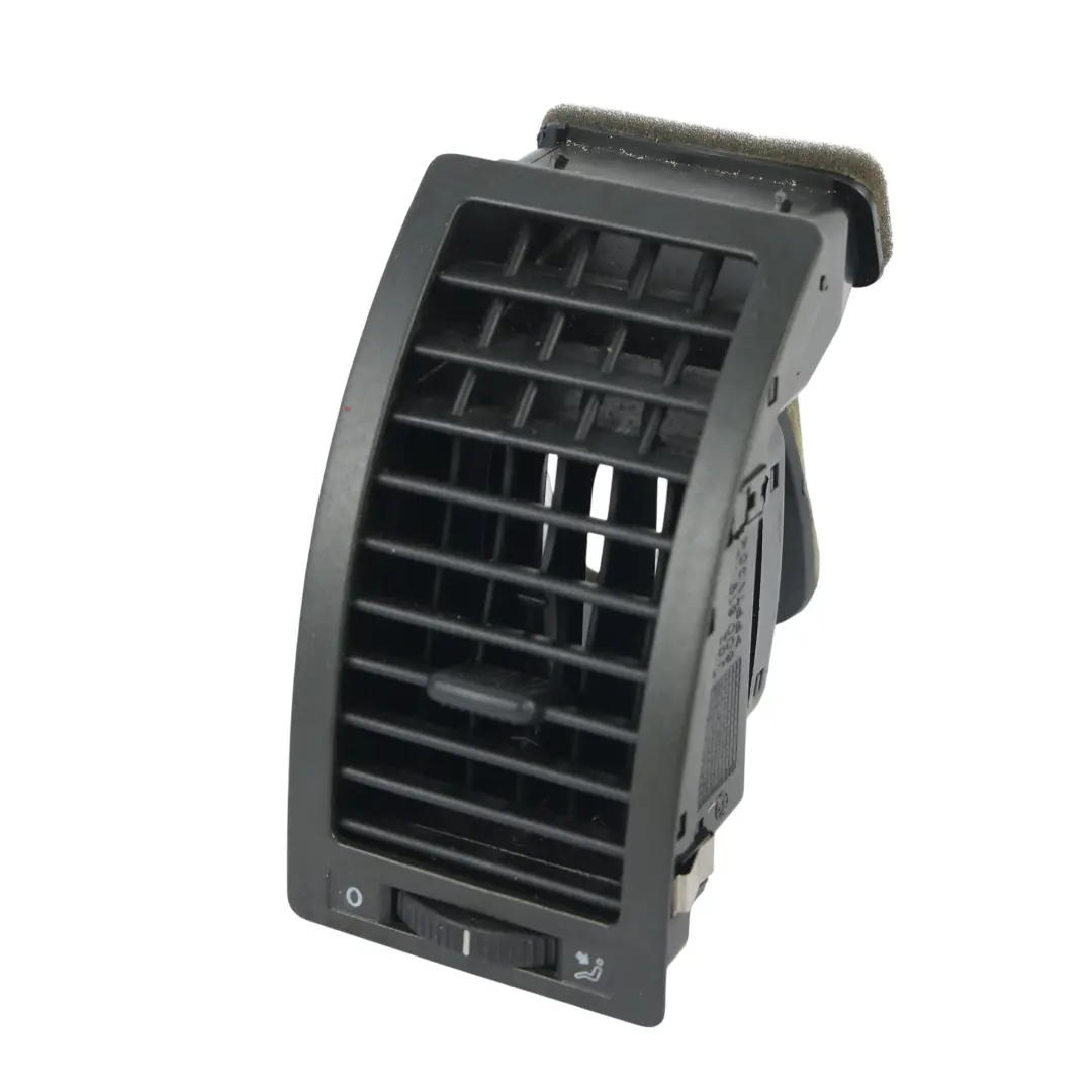 Grille Aération Tableau de Bord Avant Droit pour Volkswagen Polo 9N à propos du numéro de pièce 6Q0819704 Volkswagen Polo 9N Grille Aération Tableau de Bord Avant Droit - SKU 6Q0819704 - Numéro de pièce 6Q0819704