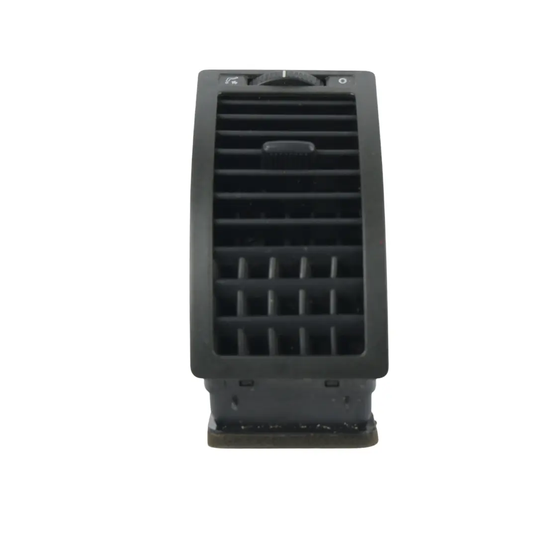 Volkswagen Polo 9N Grille Aération Tableau de Bord Avant Droit - SKU 6Q0819704 - Numéro de pièce 6Q0819704