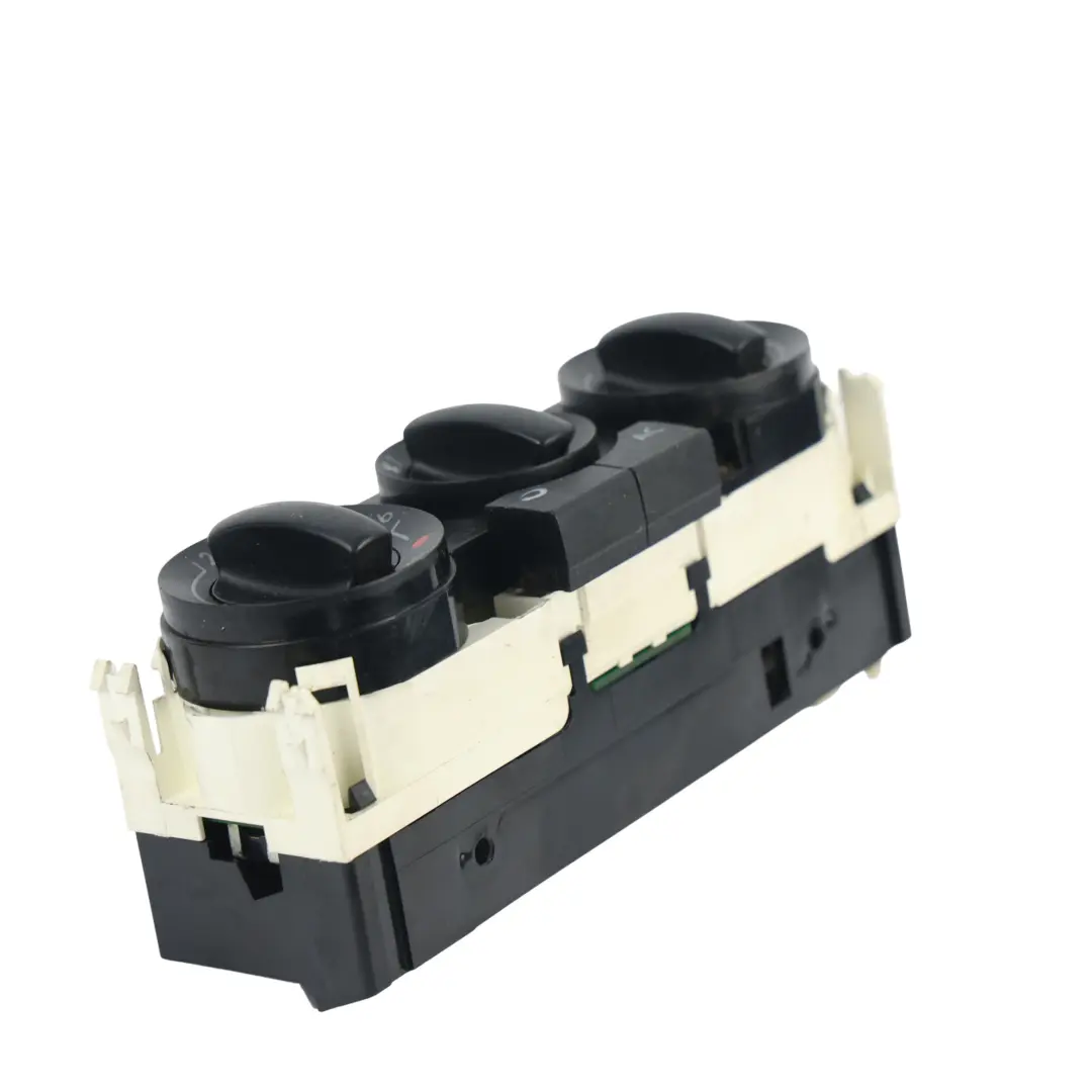 Volkswagen Polo 9N Heater Control Panel Air Conditioning A/C Button 6Q0819445 - SKU 6Q0820045H - Part number 6Q0820045H