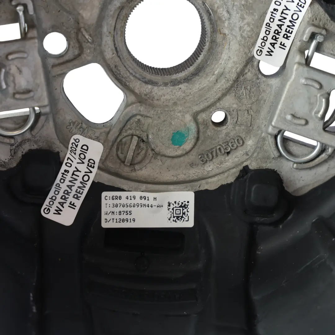 MK5 6R Kierownica Czarna Skórzana 3-ramienna do Volkswagen Polo o numerze 6R0419091H Volkswagen Polo MK5 6R Kierownica Czarna Skórzana 3-ramienna - SKU 6R0419091H - Numer Części 6R0419091H