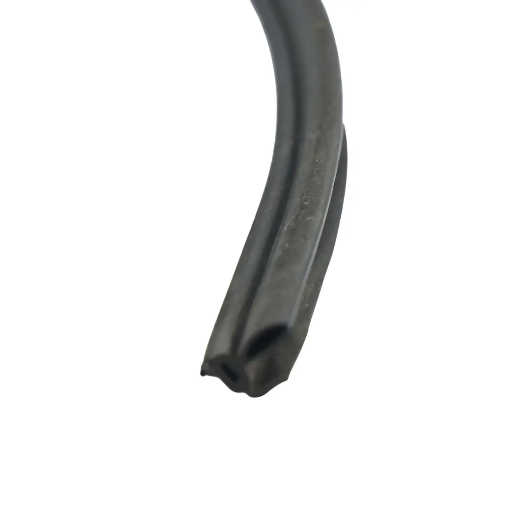 Junta Burlete Puerta Trasera Exterior Derecha para Volkswagen Polo 6R con número de pieza 6R6839698A Volkswagen Polo 6R Junta Burlete Puerta Trasera Exterior Derecha - SKU 6R6839698A - Número de pieza 6R6839698A
