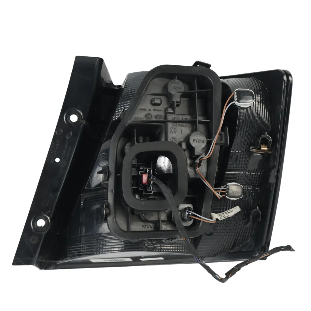Skoda Fabia Mk3 Lampa Tylna Lewa 6V6945257 - SKU 6V6945095-1 - Numer Części 6V6945095