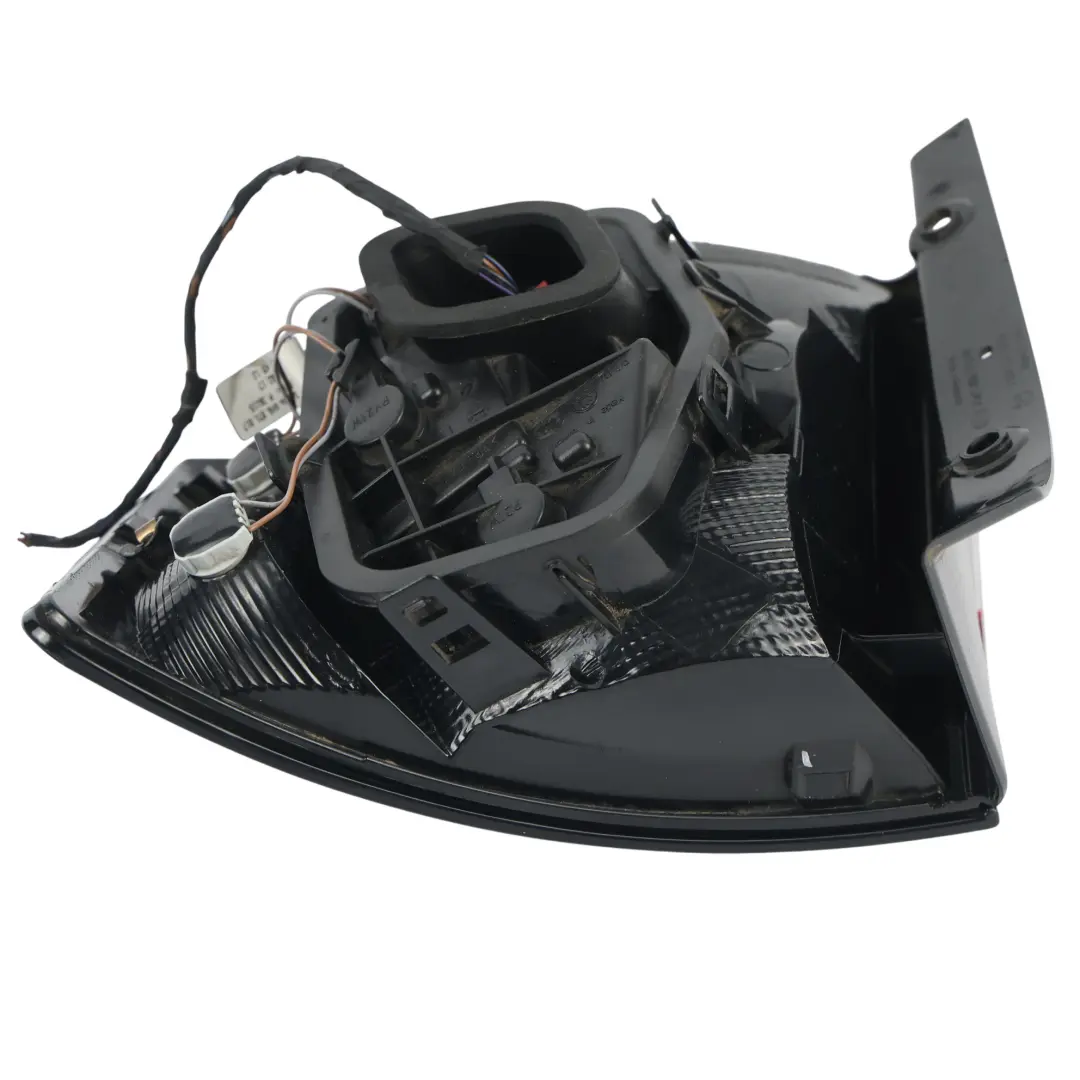 Mk3 Lampa Tylna Lewa 6V6945257 do Skoda Fabia o numerze 6V6945095 Skoda Fabia Mk3 Lampa Tylna Lewa 6V6945257 - SKU 6V6945095-1 - Numer Części 6V6945095