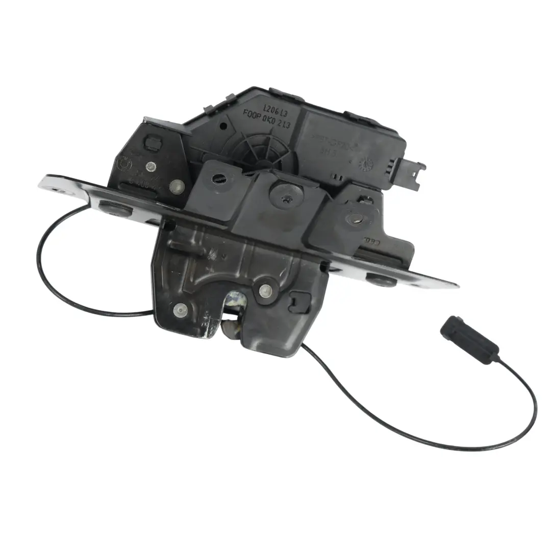 Upper Tailgate Boot Lock Catch Latch Mechanism to Range Rover L322 Rear with Part number 7065113 Range Rover L322 Rear Upper Tailgate Boot Lock Catch Latch Mechanism - SKU 7065113 - Part number 7065113