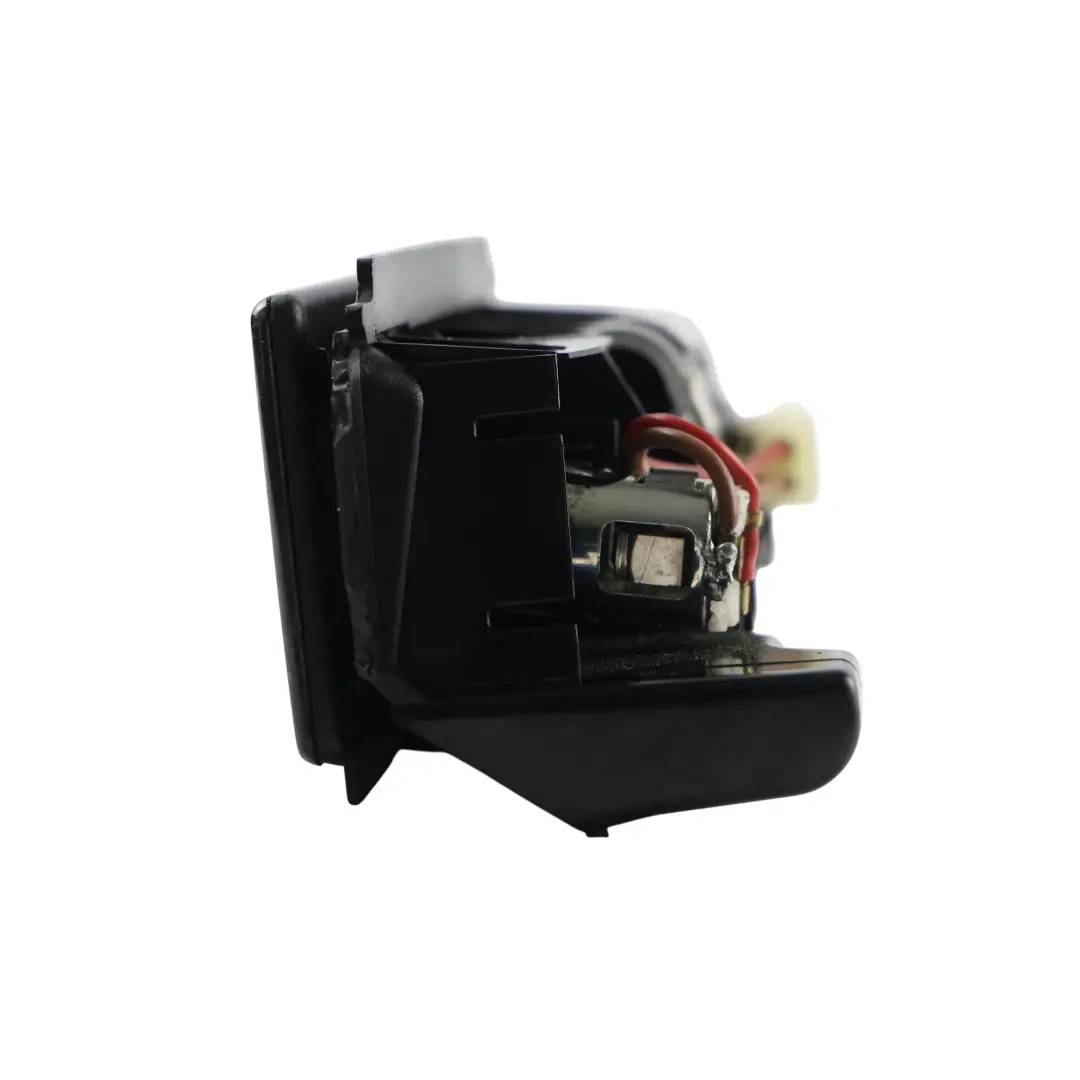 Centre Console Insert Ash Tray Lighter Smoker to BMW E63 E64 with Part number 7114939 BMW E63 E64 Centre Console Insert Ash Tray Lighter Smoker - SKU 7114939-2 - Part number 7114939
