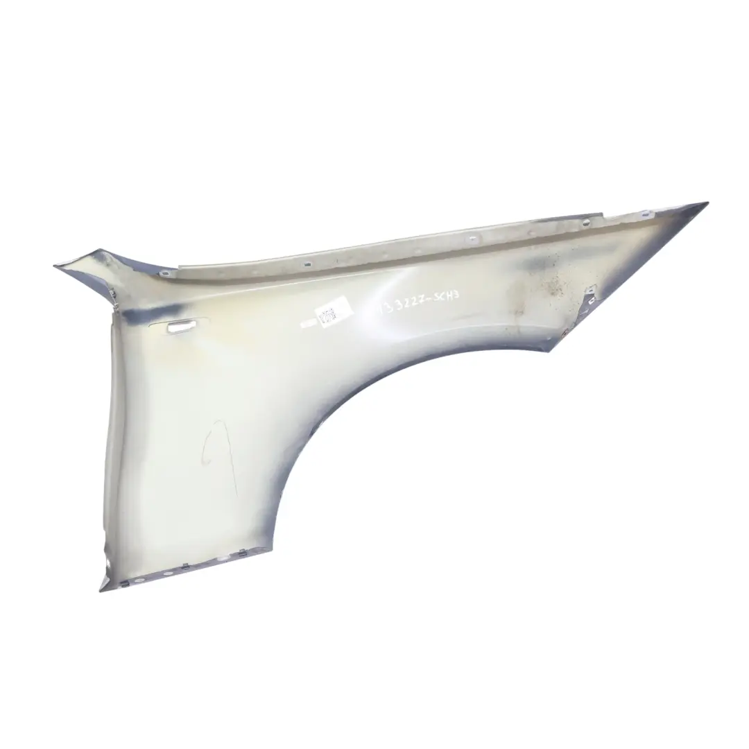 Panneau Latéral Aile Avant Gauche Noir 2 - 668 pour BMW E81 E87 à propos du numéro de pièce 7133227 BMW E81 E87 Panneau Latéral Aile Avant Gauche Noir 2 - 668 - SKU 7133227-SCH3 - Numéro de pièce 7133227
