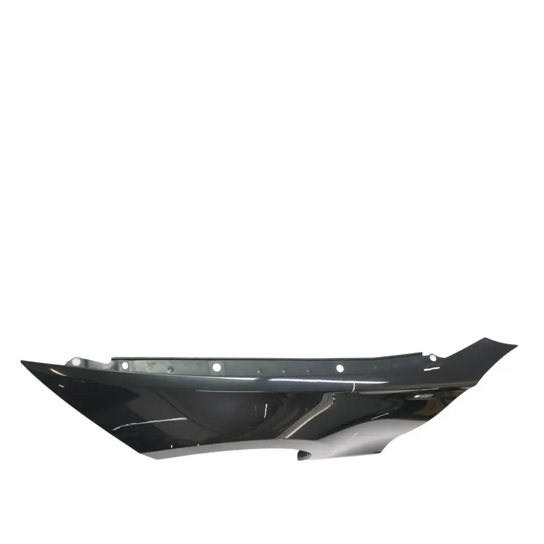 Panel Lateral Guardabarros Delantero Izquierdo Negro 2-668 para BMW E81 E87 con número de pieza 7133227 BMW E81 E87 Panel Lateral Guardabarros Delantero Izquierdo Negro 2-668 - SKU 7133227-SCH3 - Número de pieza 7133227
