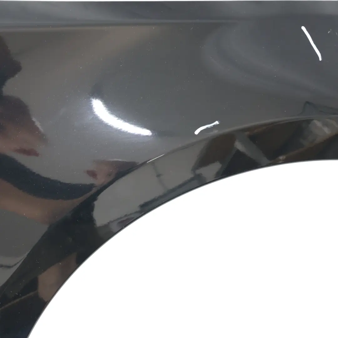 BMW E81 E82 E87 E88 LCI Seitenwand Vorne Rechts Kotflügel Schwarz 2 - 668 - SKU 7133228-SCH - Teilenummer 7133228
