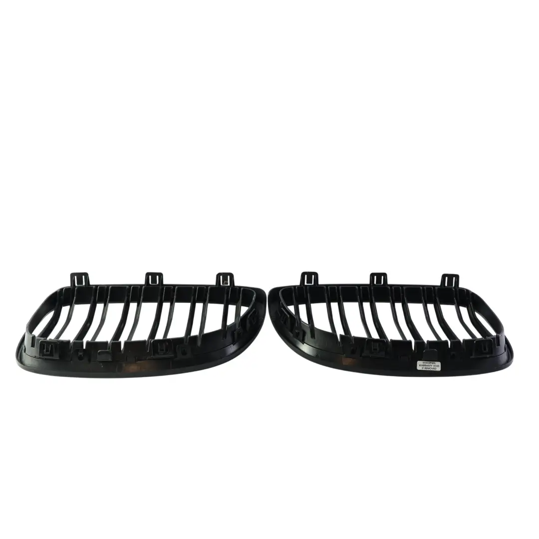 Lewa Kratka Nerka Grill Chrom do BMW E90 M3 E92 E93 o numerze 7157277 BMW E90 M3 E92 E93 Lewa Kratka Nerka Grill Chrom - SKU 7157277-1 - Numer Części 7157277