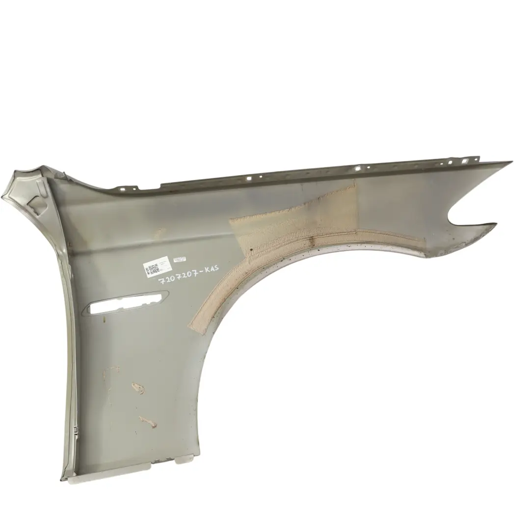 Błotnik Lewy Kaschmirsilber A72 do BMW F10 F11 o numerze 7207207 BMW F10 F11 Błotnik Lewy Kaschmirsilber A72 - SKU 7207207-KAS - Numer Części 7207207