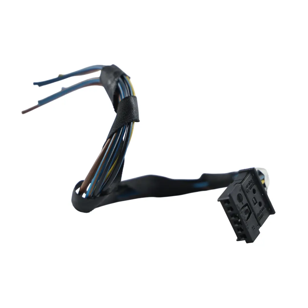 Light Side Panel Wiring Cable Right O/S to BMW E93 LCI Convertible Rear with Part number 7252092 BMW E93 LCI Convertible Rear Light Side Panel Wiring Cable Right O/S - SKU 7252092-2 - Part number 7252092