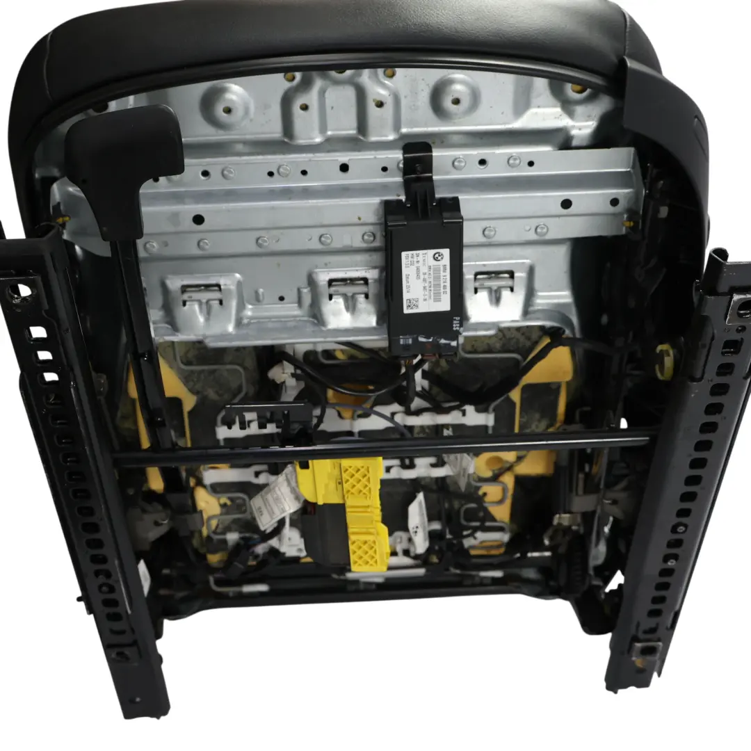 Fotel Przedni Lewy Skóra Nevada Czarna Ogrzewany do BMW X3 F25 o numerze 7255655 BMW X3 F25 Fotel Przedni Lewy Skóra Nevada Czarna Ogrzewany - SKU 7255655-4 - Numer Części 7255655