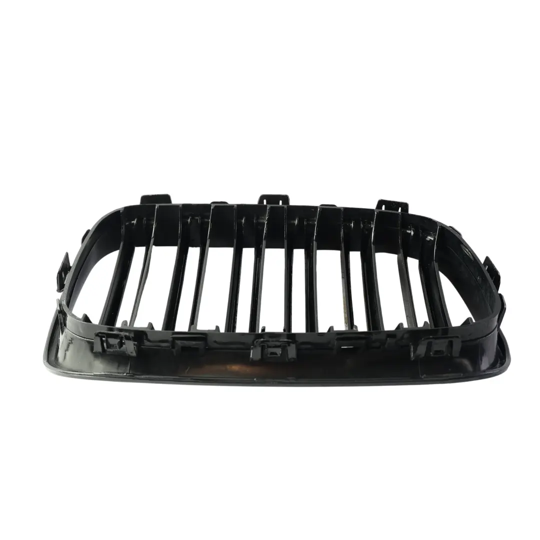 Rejilla Delantera Sport Panel Trim Cubierta Izquierda para BMW F20 F21 con número de pieza 7262117 BMW F20 F21 Rejilla Delantera Sport Panel Trim Cubierta Izquierda - SKU 7262117-4 - Número de pieza 7262117