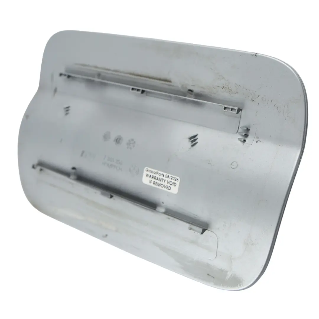 Filler Fill In Flap Cap Glacier Silber - A83 to BMW X3 F25 Fuel Cover with Part number 7265256 BMW X3 F25 Fuel Cover Filler Fill In Flap Cap Glacier Silber - A83 - SKU 7265256-GSB - Part number 7265256