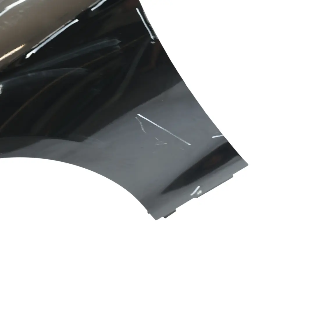 Błotnik Lewy Przedni Boczny Black Sapphire Czarny - 475 do BMW F20 F21 o numerze 7284645 BMW F20 F21 Błotnik Lewy Przedni Boczny Black Sapphire Czarny - 475 - SKU 7284645-BS - Numer Części 7284645