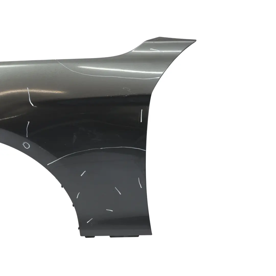 Panneau Latéral Aile Avant Gauche Mineral Grau Metallic - B39 pour BMW F20 F21 à propos du numéro de pièce 7284645 BMW F20 F21 Panneau Latéral Aile Avant Gauche Mineral Grau Metallic - B39 - SKU 7284645-MG - Numéro de pièce 7284645