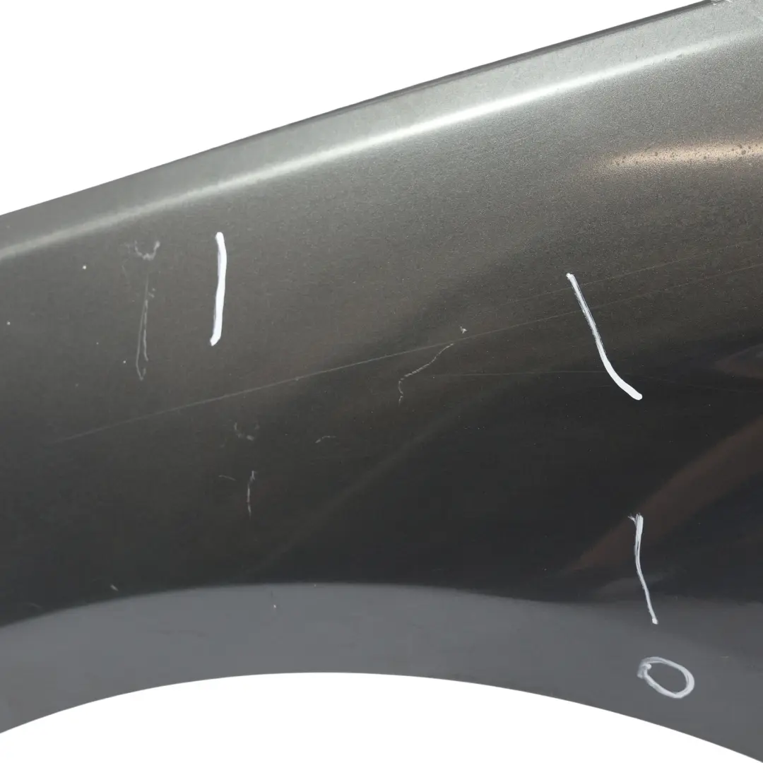 Panneau Latéral Aile Avant Gauche Mineral Grau Metallic - B39 pour BMW F20 F21 à propos du numéro de pièce 7284645 BMW F20 F21 Panneau Latéral Aile Avant Gauche Mineral Grau Metallic - B39 - SKU 7284645-MG - Numéro de pièce 7284645