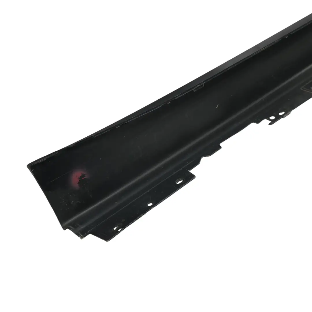 Copriminigonna Battitacco Sinistro Nero Zaffiro Metallizzato 475 per BMW 3 F30 F31 con numero di parte 7312751 BMW 3 F30 F31 Copriminigonna Battitacco Sinistro Nero Zaffiro Metallizzato 475 - SKU 7312751-BS2 - Numero di parte 7312751
