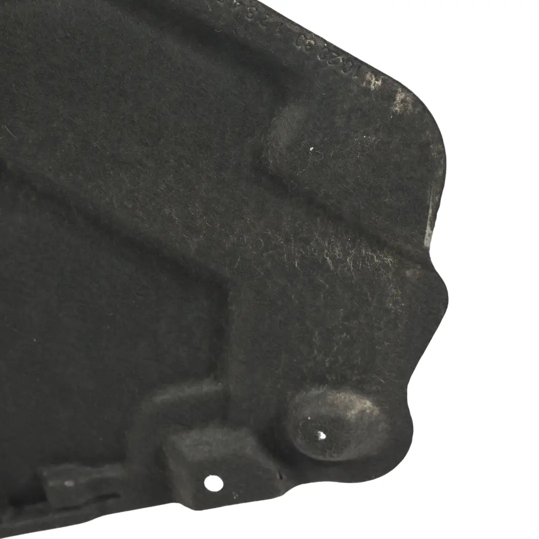 Copertura Protezione Serbatoio Carburante Destra per BMW X5 X6 F15 F16 con numero di parte 7325392 BMW X5 X6 F15 F16 Copertura Protezione Serbatoio Carburante Destra - SKU 7325392 - Numero di parte 7325392