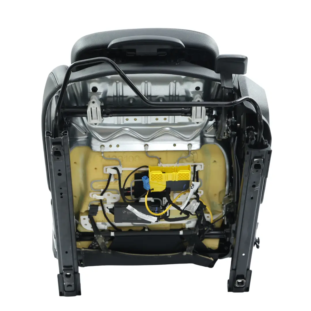 Fotel Lewy Przód Sport Podgrzewany Skóra Czarny do BMW F45 F48 o numerze 7374869 BMW F45 F48 Fotel Lewy Przód Sport Podgrzewany Skóra Czarny - SKU 7374869-3 - Numer Części 7374869