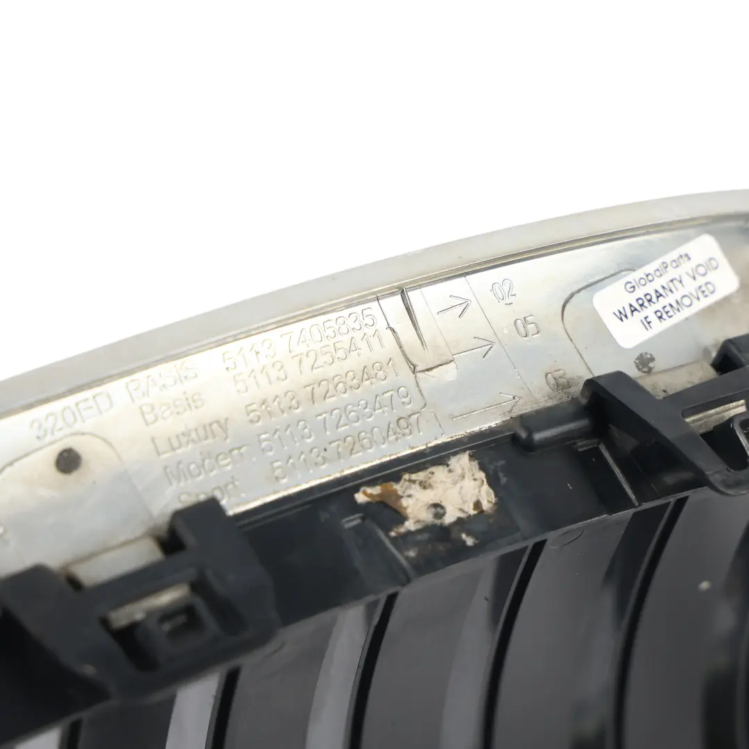 Atrapa Nerka Przednia Lewa do BMW F30 LCI F31 LCI o numerze 7405835 BMW F30 LCI F31 LCI Atrapa Nerka Przednia Lewa - SKU 7405835 - Numer Części 7405835
