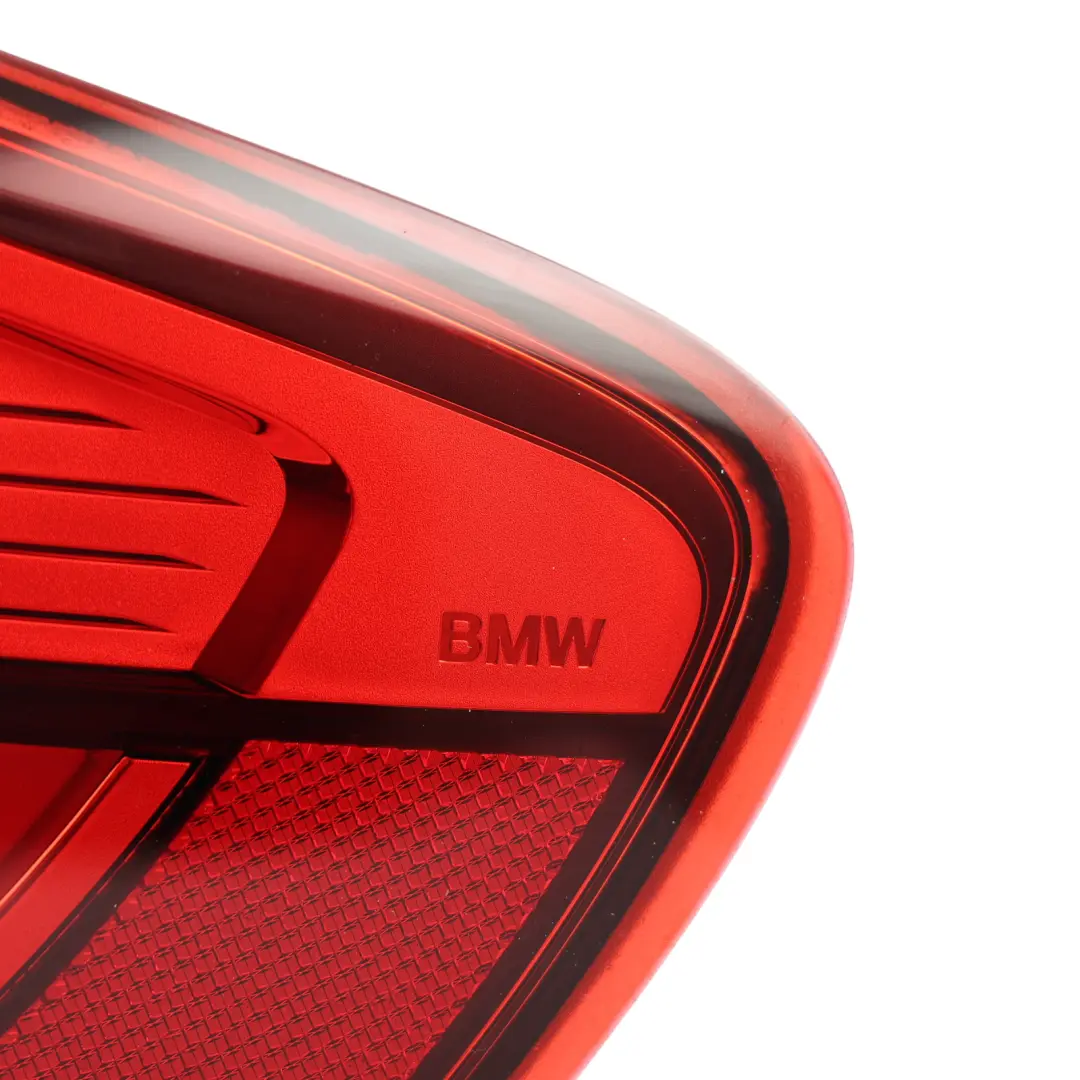 LED Tail Light Lamp Rear Right O/S Side Panel Trim to BMW F22 F23 F87 M2 with Part number 7420992 BMW F22 F23 F87 M2 LED Tail Light Lamp Rear Right O/S Side Panel Trim - SKU 7420992-2 - Part number 7420992