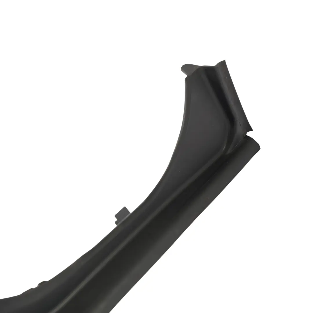 Pannello Copertura Bagagliaio Grondaia Destra per BMW G20 G20 LCI G28 con numero di parte 7430620 BMW G20 G20 LCI G28 Pannello Copertura Bagagliaio Grondaia Destra - SKU 7430620 - Numero di parte 7430620
