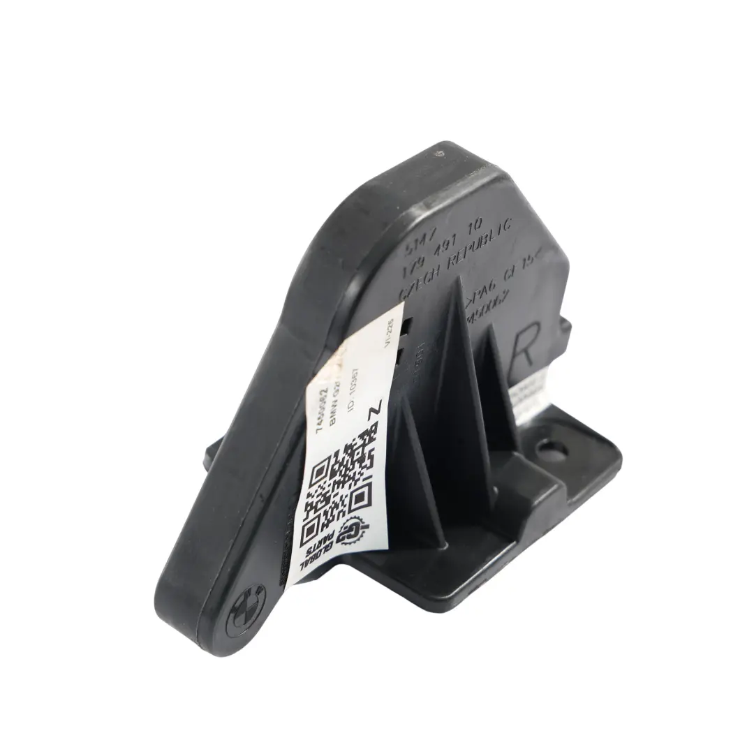 Guida Console PHEV Destra Vano Bagagli per BMW G20 con numero di parte 7450062 BMW G20 Guida Console PHEV Destra Vano Bagagli - SKU 7450062 - Numero di parte 7450062