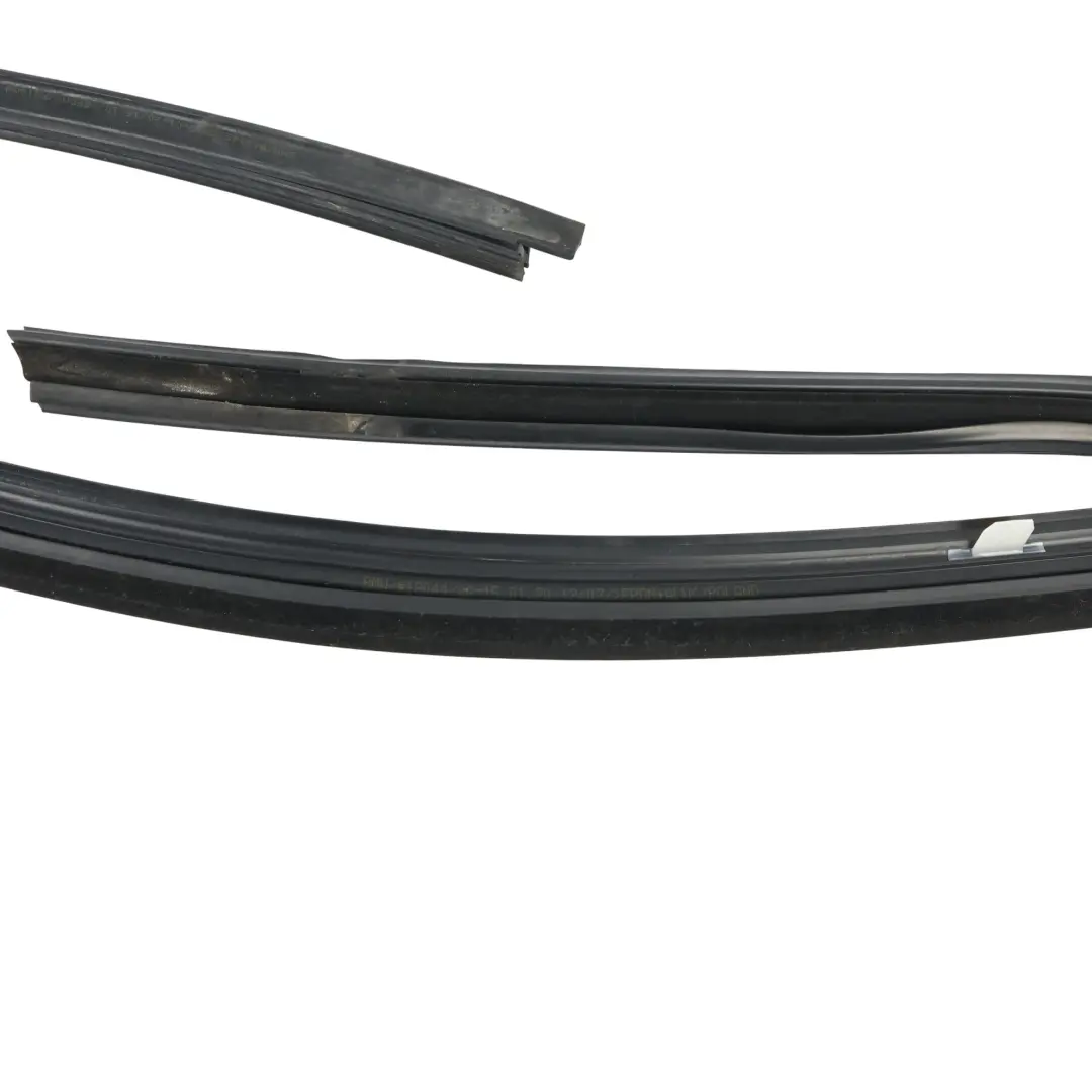 BMW F40 Door Window Guide Seal Run Channel Gasket Rubber Left Front N/S - SKU 7452347-1 - Part number 7452347