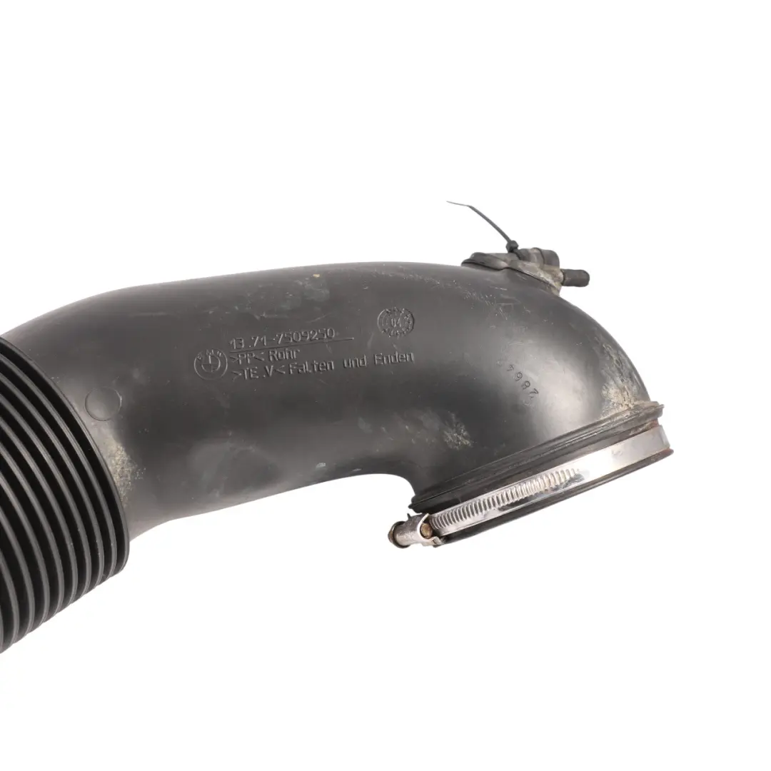 Range Rover L322 Air Intake Pipe Hose Line Tube 4.4 Petrol Engine - SKU 7509250 - Part number 7509250