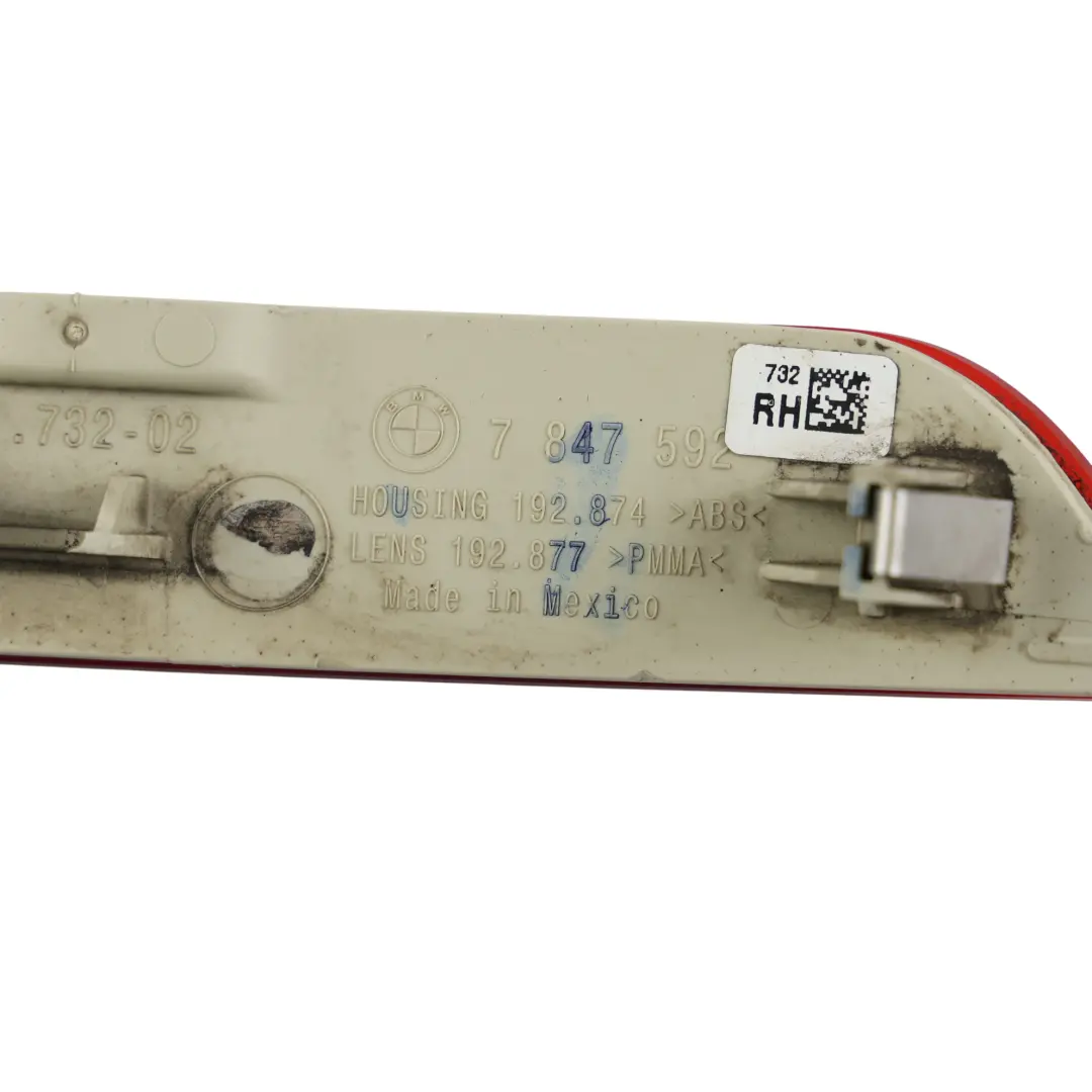 Prawa Listwa Odblaskowa Tylnego Zderzaka do BMW X5 F15 o numerze 7847592 BMW X5 F15 Prawa Listwa Odblaskowa Tylnego Zderzaka - SKU 7847592 - Numer Części 7847592