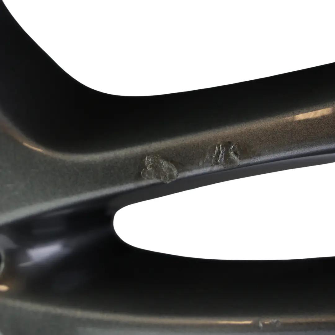 Jante Arrière Grise 18" M Double Rayon 261 8,5J ET:52 pour BMW E81 E87 à propos du numéro de pièce 7891051 BMW E81 E87 Jante Arrière Grise 18" M Double Rayon 261 8,5J ET:52 - SKU 7891051-5 - Numéro de pièce 7891051