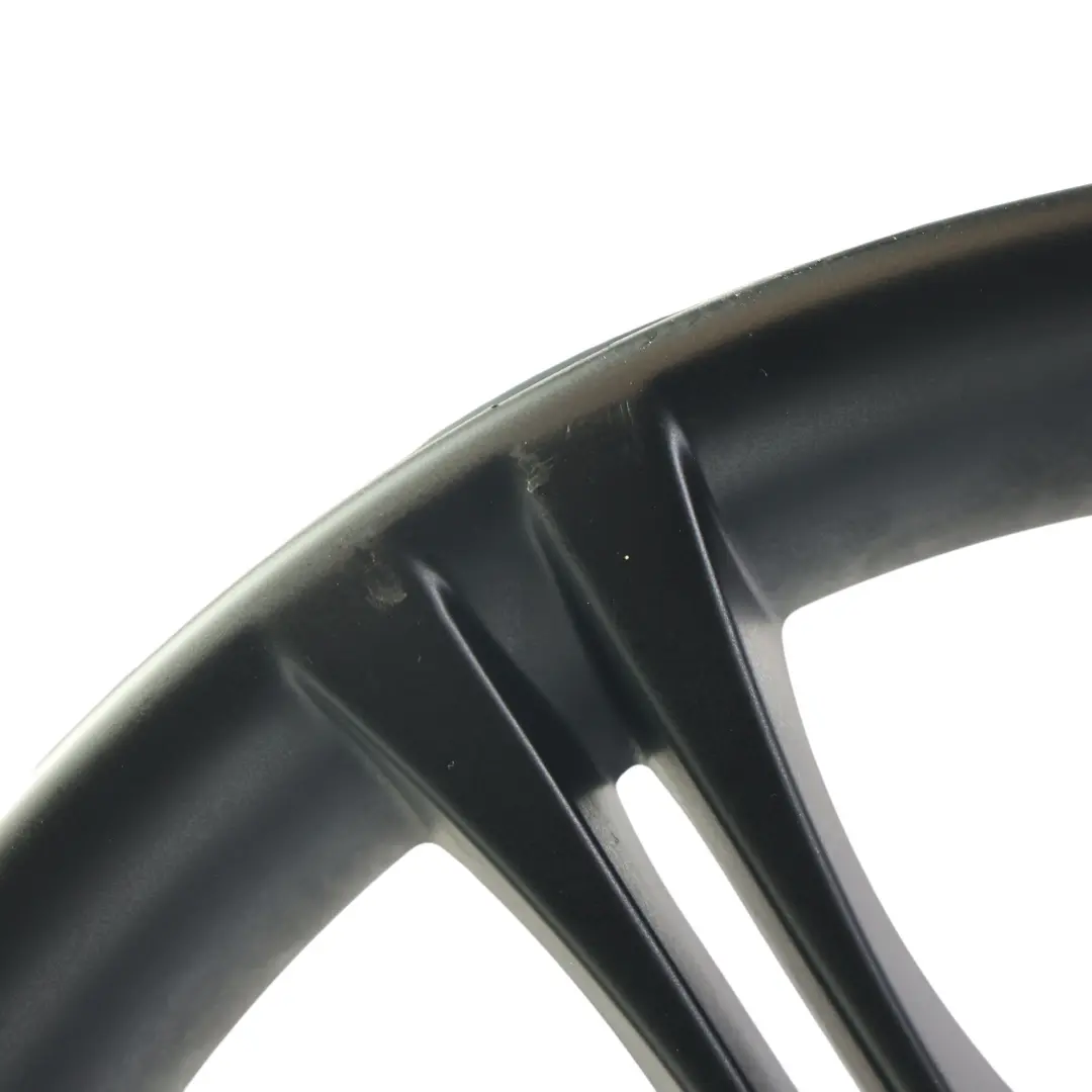 Czarna Felga Aluminiowa 18" 8J ET20 M Dwuramienna 135 do BMW E60 E61 o numerze 7905320 BMW E60 E61 Czarna Felga Aluminiowa 18" 8J ET20 M Dwuramienna 135 - SKU 7905320-8 - Numer Części 7905320