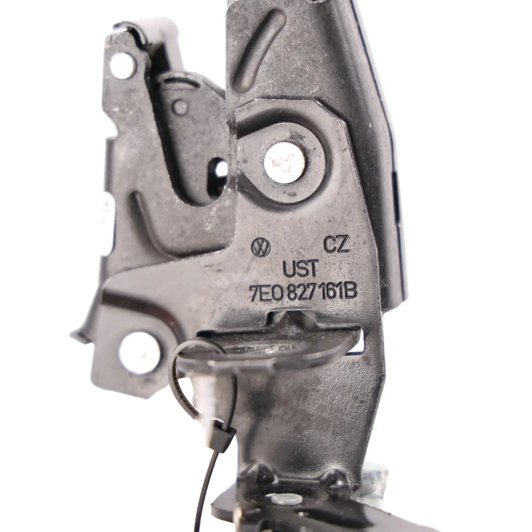 Door Upper Lock Left N/S to Volkswagen Crafter TR Transporter T6 Rear with Part number 7E0827161B Volkswagen Crafter TR Transporter T6 Rear Door Upper Lock Left N/S - SKU 7E0827161B - Part number 7E0827161B