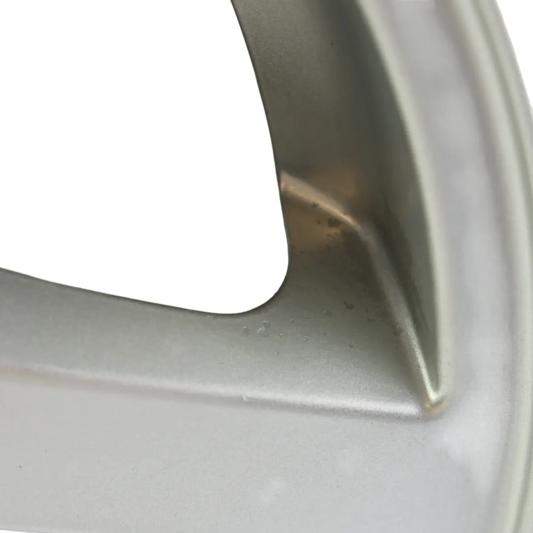 Alloy Wheel Rim Silver 18" 8J ET:53 to Land Rover Discovery 3 L319 with Part number 7H22-AA Land Rover Discovery 3 L319 Alloy Wheel Rim Silver 18" 8J ET:53 - SKU 7H22-AA-5 - Part number 7H22-AA
