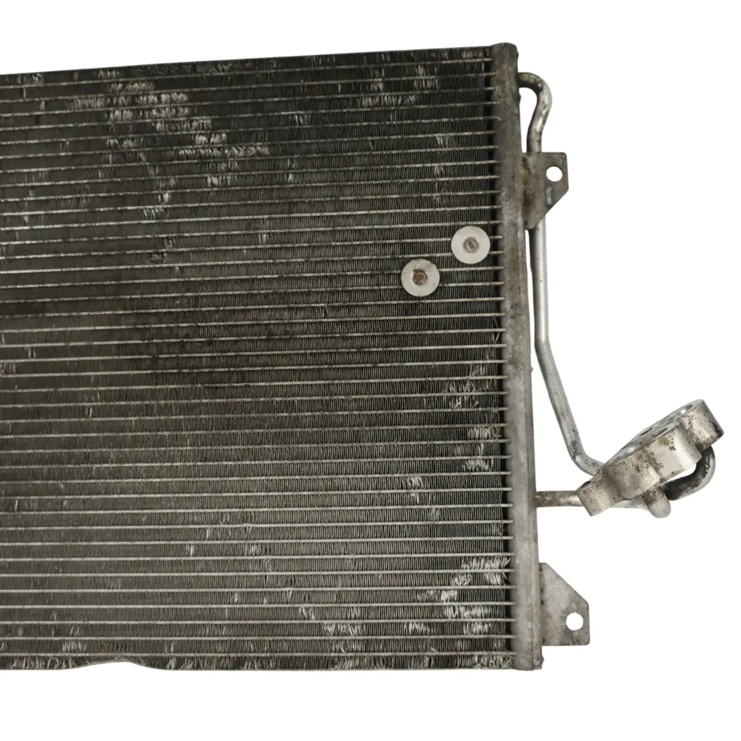 7L Skraplacz Klimatyzacji 7L0820411G do Volkswagen VW Touareg o numerze 7L0820411F Volkswagen VW Touareg 7L Skraplacz Klimatyzacji 7L0820411G - SKU 7L0820411F - Numer Części 7L0820411F
