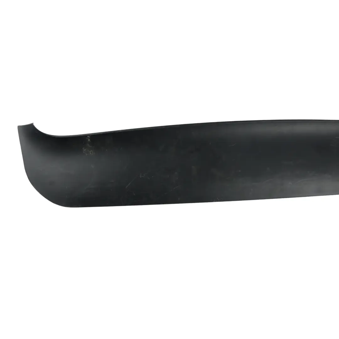 Heckklappe Fenster Abdeckung Schwarz für Porsche Cayenne 955 mit Teilenummer 7L5867604 Porsche Cayenne 955 Heckklappe Fenster Abdeckung Schwarz - SKU 7L5867604 - Teilenummer 7L5867604