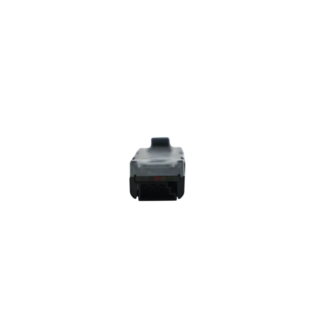 7N AM/FM Aerial Amplifier Left N/S to Volkswagen Sharan with Part number 7N0035552L Volkswagen Sharan 7N AM/FM Aerial Amplifier Left N/S - SKU 7N0035552L - Part number 7N0035552L